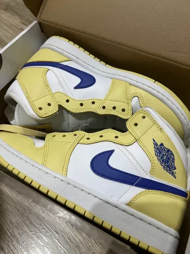 Tênis Nike Air Jordan Original número 35