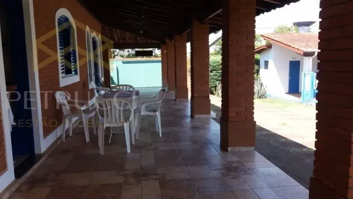 Chácara com 3 dormitórios à venda, 195 m² por R$ 700.000,00 - Recanto dos Dourados - Campi