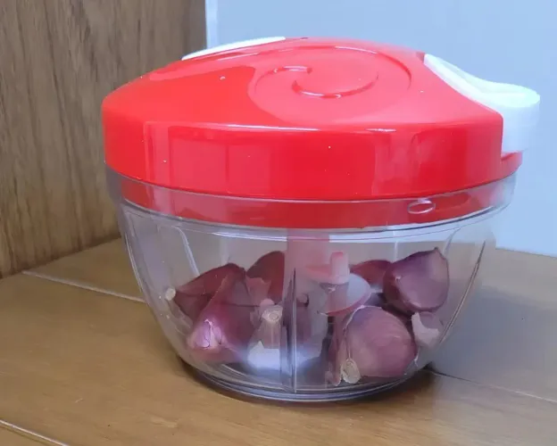 Processador de alimentos manual novo.