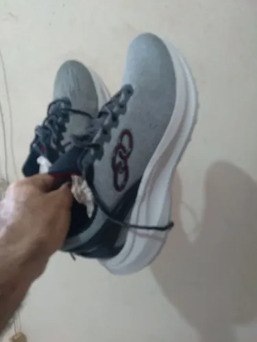 Tênis Olympikus Cinza com Detalhes em Vermelho