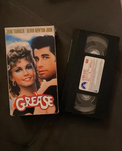 VHS Importadas - GREASE e SPACE JAM
