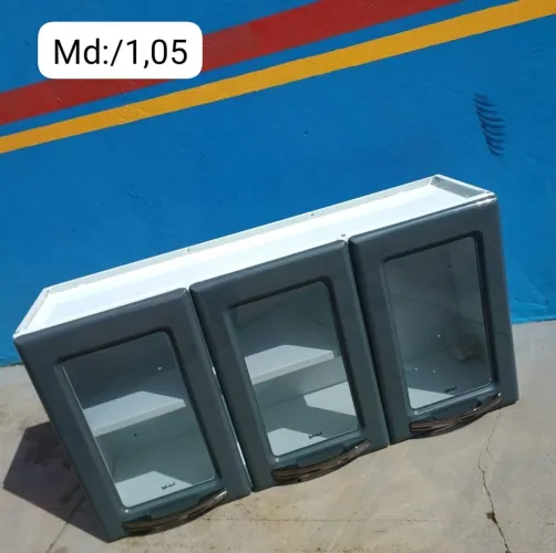 Armários com portas de vidro (3 módulos) aéreo