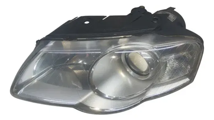 Farol Esquerdo Volkswagen Passat 2006 2007 A 2010