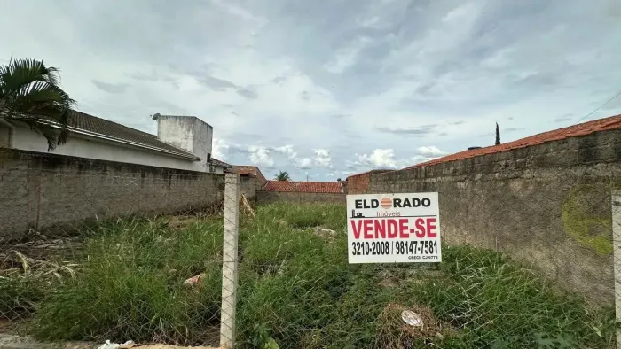 Lote de condomínio para venda possui 360 metros quadrados em Residencial Balneário - Goiân