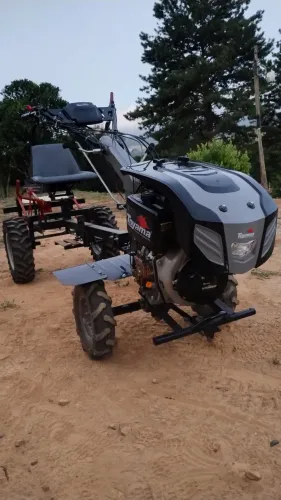 Vendo ou troco micro trator 11cv diesel com rosadeira rotativa e reboque regulador 