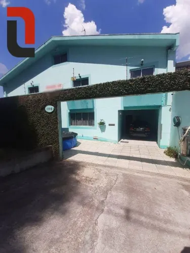 Casa com 4 quartos à venda, 600 m² por R$ 1.299.000 - Vila Izabel - Curitiba/PR
