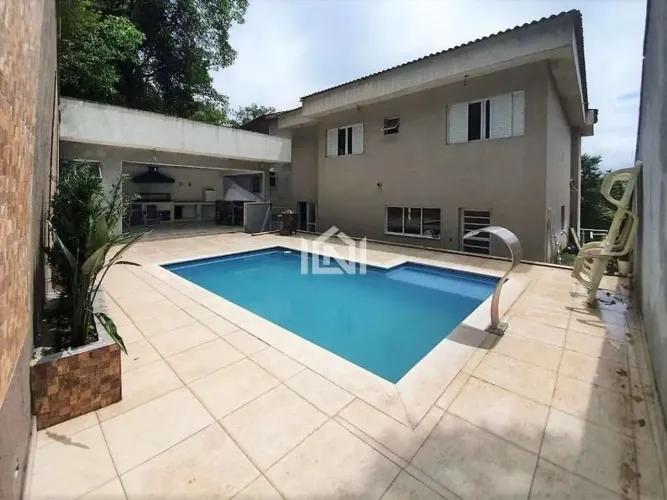 Casa a venda no condomínio Vila Verde Residencial