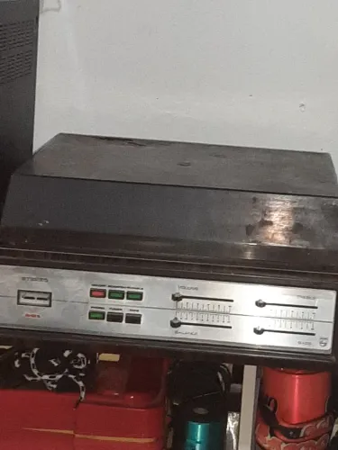 Toca discos Philips Stereo 561