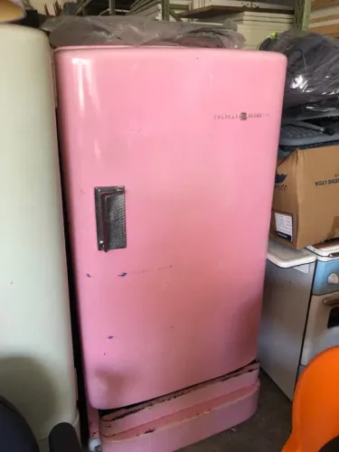 Geladeira Rosa Vintage