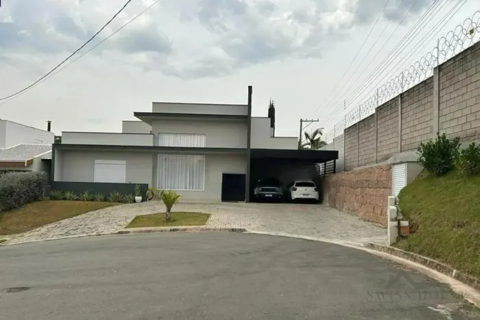 Casa à venda e para alugar no Condomínio Tabapuã em Valinhos/SP