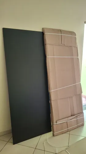 Madeira preta em MDF