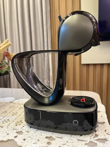Cafeteira Dolce Gusto Infinissima + Suporte de Cápsulas