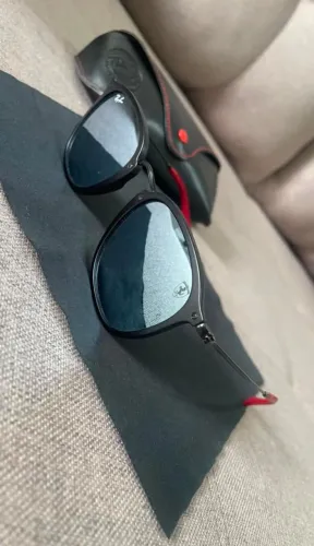 Óculos de Sol Rayban Ferrari Preto