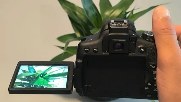 Canon EOS Rebel T6i + Lente 18-55 IS STM | Impecável | R$ 2.399
