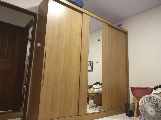 Guarda-roupa Grande com Espelho