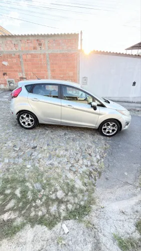 Ford Fiesta SE 1.6 16V Flex 5P 2012