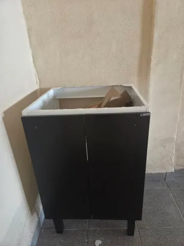 Balcão Aço Venus Porta Preta