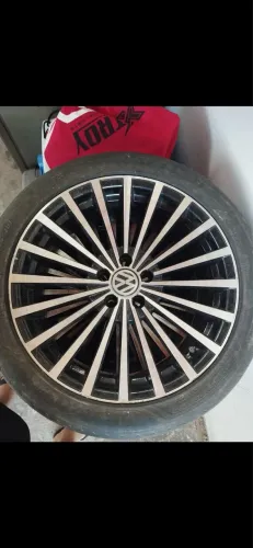 Vende-se jogo de Rodas Aro 17 furaçao 5x100