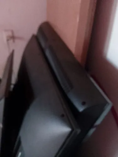 Vendo tvs para retiradas de peças ou concerto 