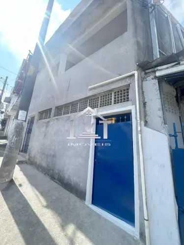 Casa para aluguel com 30 m²com 1 quarto em Jardim Record - Taboão da Serra - SP