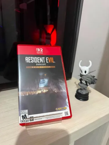 Resident Evil 7 - Nintendo Switch 2 - Seminovo