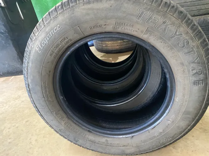 Pneus 175/70/13