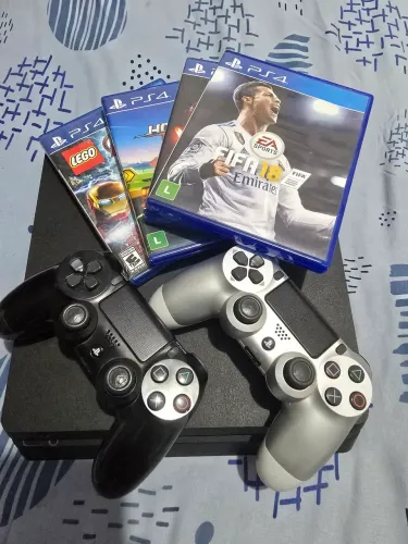 Ps4 slim de 1 terá