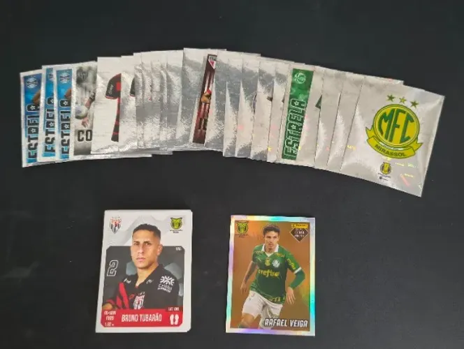 lote 84 figurinhas brasileirão 2024