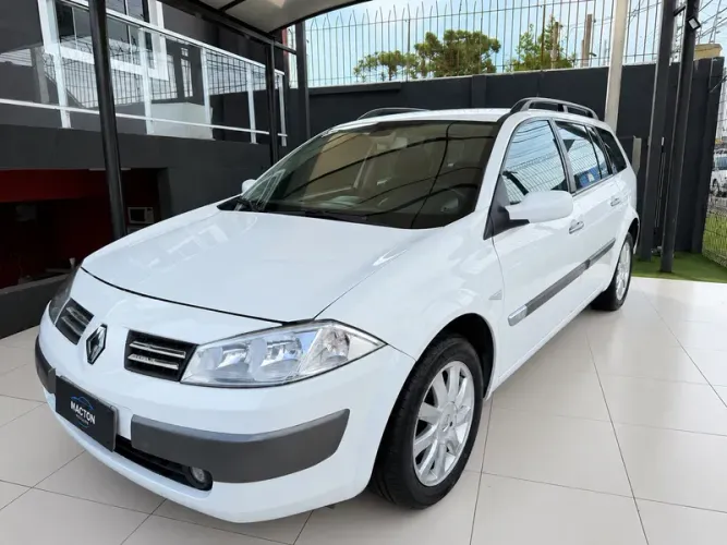 Renault Megane Grand Tour Dynam. Hi-flex 1.6 16V 2013