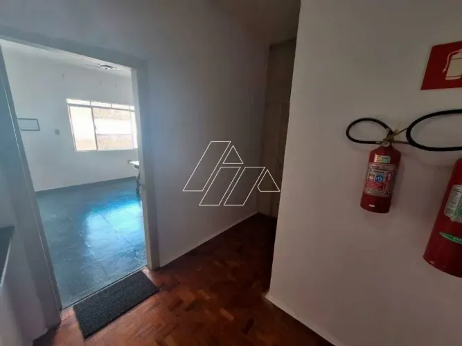 Sala comercial com 2 ambientes para aluguel no Centro Marília/SP