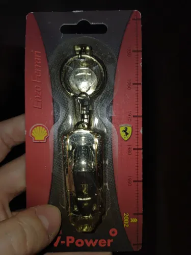 Chaveiro enzo Ferrari shell v - power (semi-lacrado)
