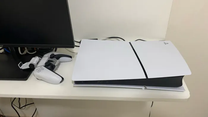 PS5 slim digital funcionando perfeitamente