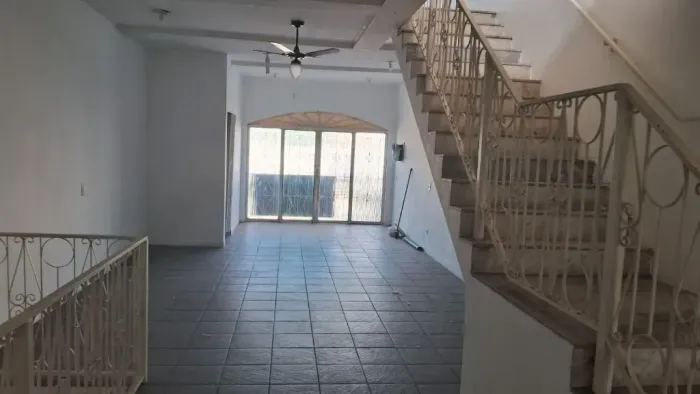 Ponto Comercial 5 Banheiros 3 Andares 415 m² sendo 300 m² construídos