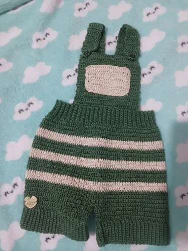 Roupinhas de croche para bebê
