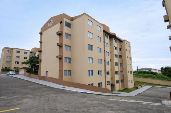 Apartamento com 3 dormitórios à venda, 82 m² por R$ 360.000,00 - Serraria - São José/SC