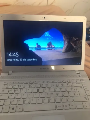 Vende=se Notebook Samsung