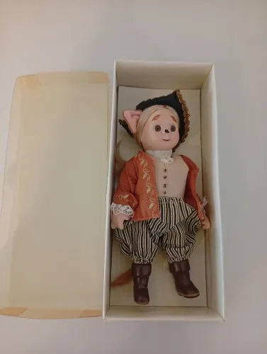 O gato de Botas Porcelana/Planeta DeAgostini 