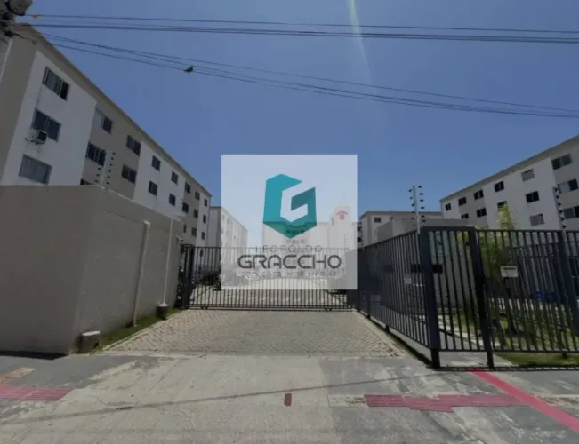 Apartamento no Condomínio Jardim dos Pássaros no bairro Curió por R$170.000