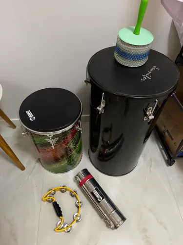 Vendo todos os instrumentos da foto 