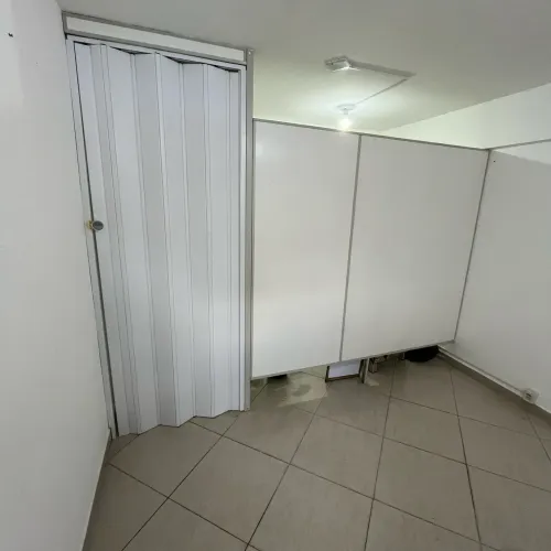 Urgente Divisória e porta sanfonada urgente 