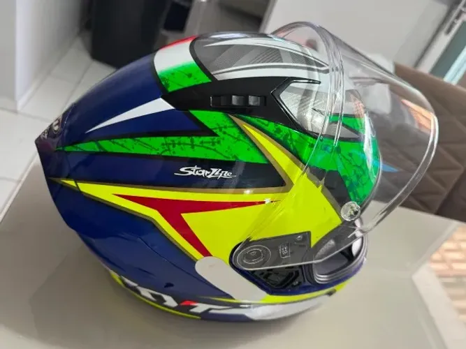 Capacete KYT TT-Course Star Line