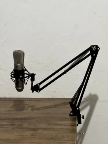 Microfone Condensador Para Estúdio Behringer B2 Pro