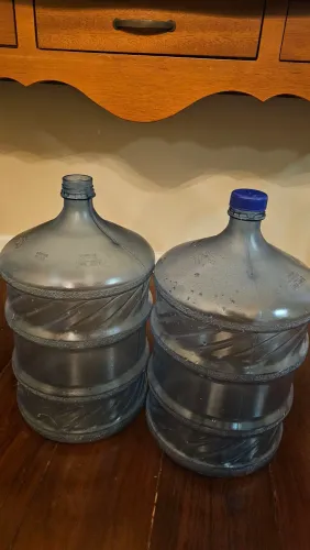 Garrafão água mineral vazio 20L # carro casa moto apartamento 