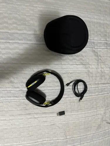 Headset gamer Logitech G435 usado excelente com capa