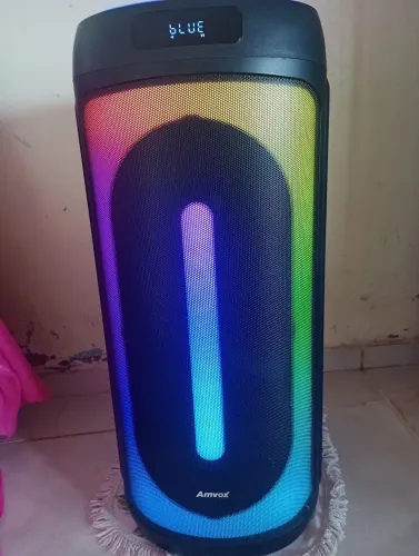 Vendo uma caixa de som grande, há pouco meses de uso