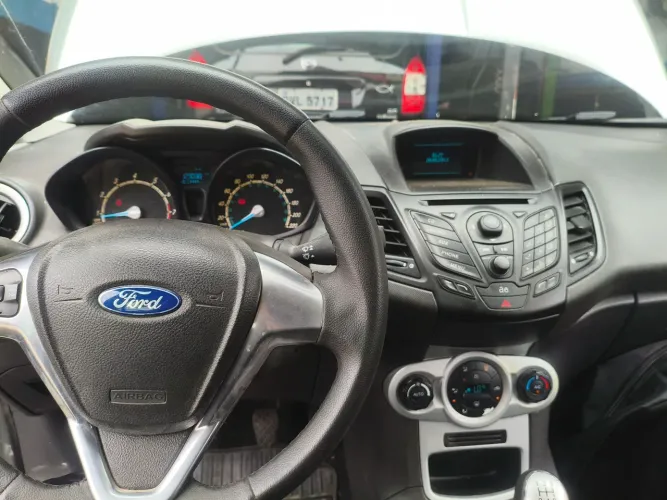 Ford Fiesta SE 1.6 16V Flex 5P 2014