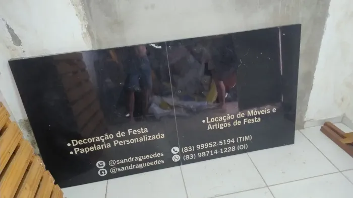 Placa em ACM