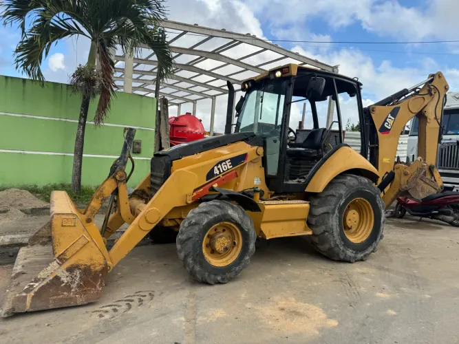RETROESCAVADEIRA 2011 CAT416e 4x4