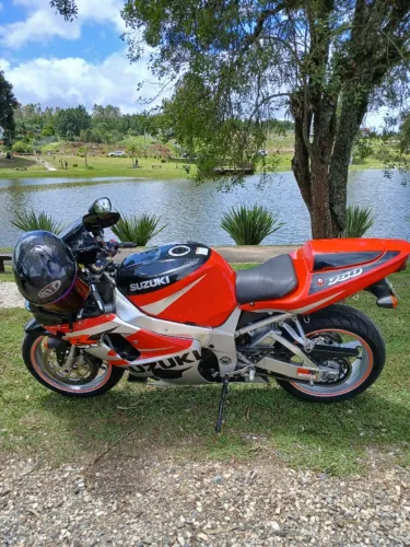 Suzuki " SRAD " 750 