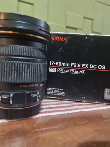 Lente 17-50 Sigma com Fungo no elemento frontal